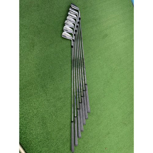 Immaculate Used Ping i525 Golf Irons